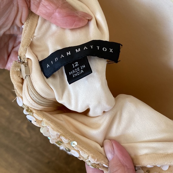 Sparkly and sophisticated festive dress! - Picture 3 of 4